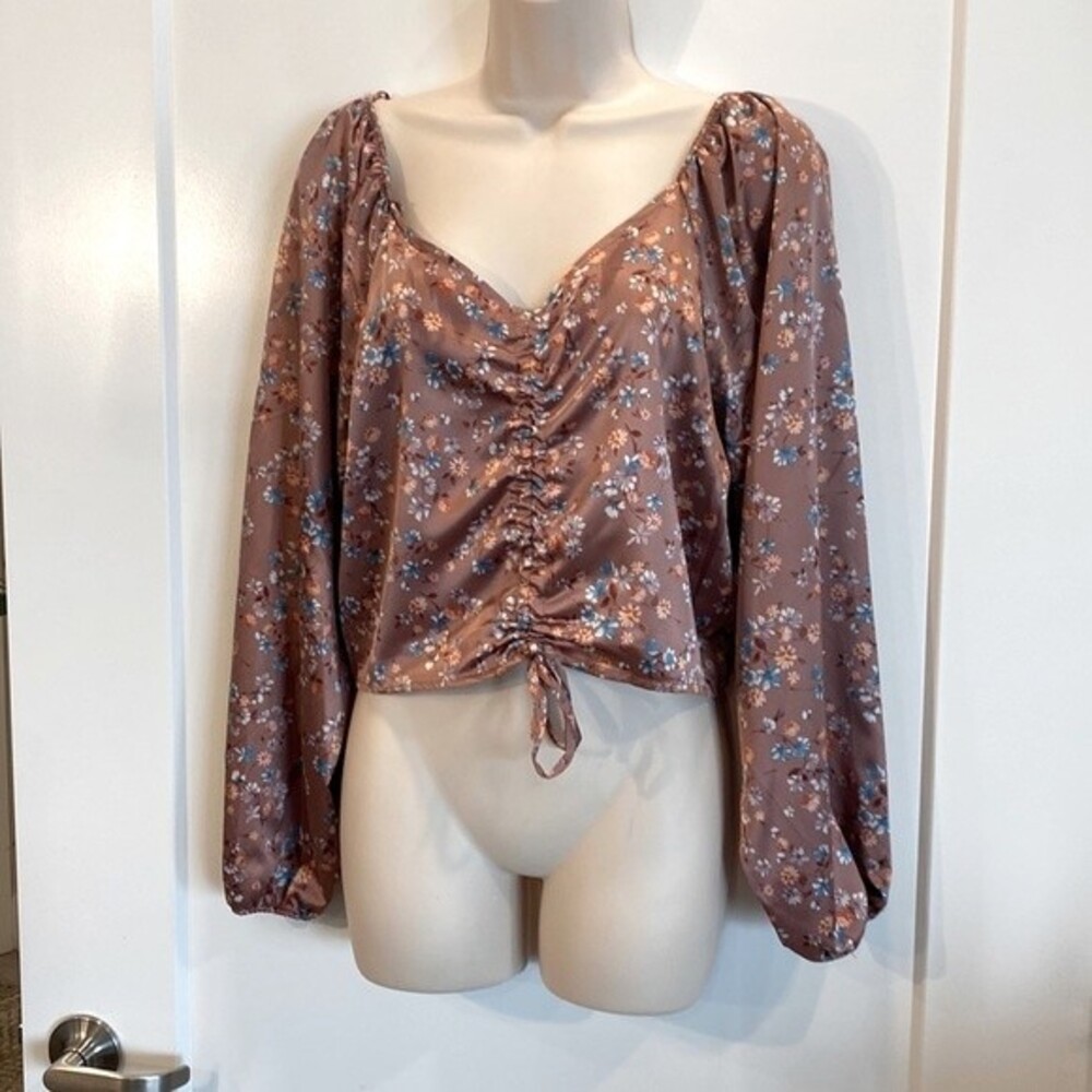 NWT Hippie Rose, Mocha floral adjustable satin woven top. Size XL - Picture 6 of 16